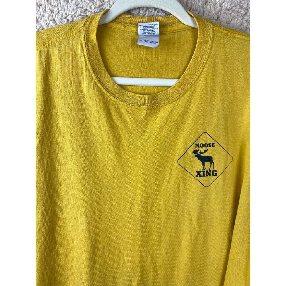 Moose Crossing The Maine Way Men's Sz XL Yellow Short Sleeve T-Shirt - Picture 4 of 12